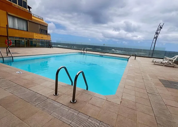 En Primera Linea De Playa Y Vistas Al Mar Y Piscina דירה לאס פאלמס דה גראן קנאריה
