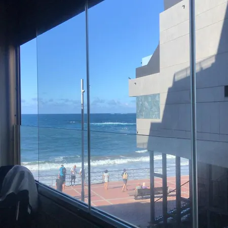 En Primera Linea De Playa Y Vistas Al Mar Y Piscina *