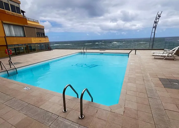 En Primera Linea De Playa Y Vistas Al Mar Y Piscina Лас-Пальмас-де-Гран-Канария